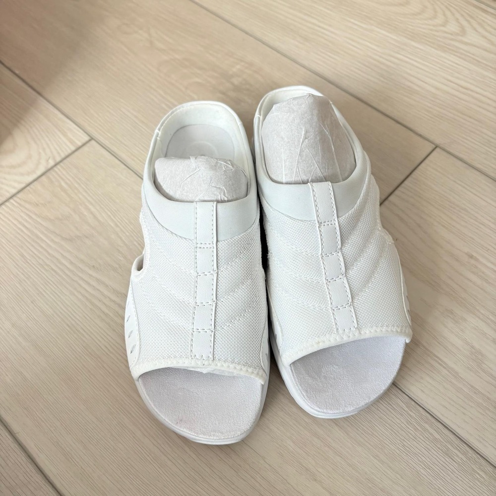 Easy Spirit Women's Traveltime Clogs Sandals White Comfort Cushioning Size‎ 5M